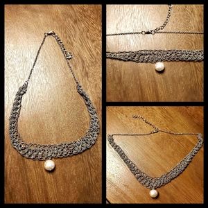Silver & pearl necklace